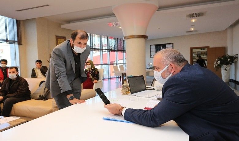 Başkan Sandıkçı’dan gençler için dev atılım
 - Canik’te eğitim gören yaklaşık 10 bin öğrenci model roket yapımı ve yaptıkları roketlerin atışını yapmak üzere, “Model Roket ve Teknoloji Eğitimleri” alacak. Toplamda 2 bin 400 model roket, yine üretimini yapan öğrenciler tarafından atış yapılarak sonuçlandırılacak.