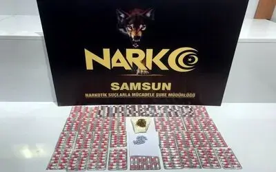 Evinde uyuşturucu haplarla yakalandı
