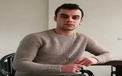 Kayıp genç elektrik direğinde asılı bulundu
