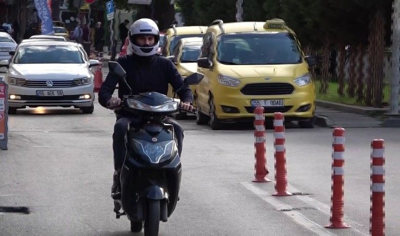Samsun’da lokantalarda paket servis mesaisi
 - Samsun’da korona virüs tedbirleri kapsamında lokantalar paket servis hizmeti vermeye başladı. Tedbirin yeni başlaması nedeniyle ilerleyen günlerde yoğunluk yaşayabileceklerini söyleyen lokantacılar mesailerine devam ediyor.