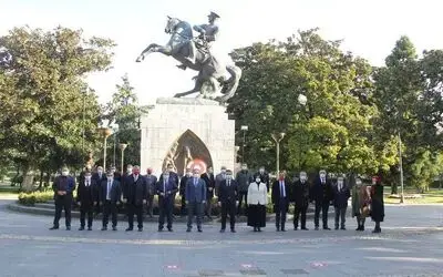 Müdür Esen: “İnsanlığın en masum yanını işleyen öğretmendir”
