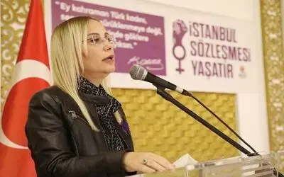 Atakum Belediyesi 25 Kasım’da kadına karşı şiddete dikkat çekti
