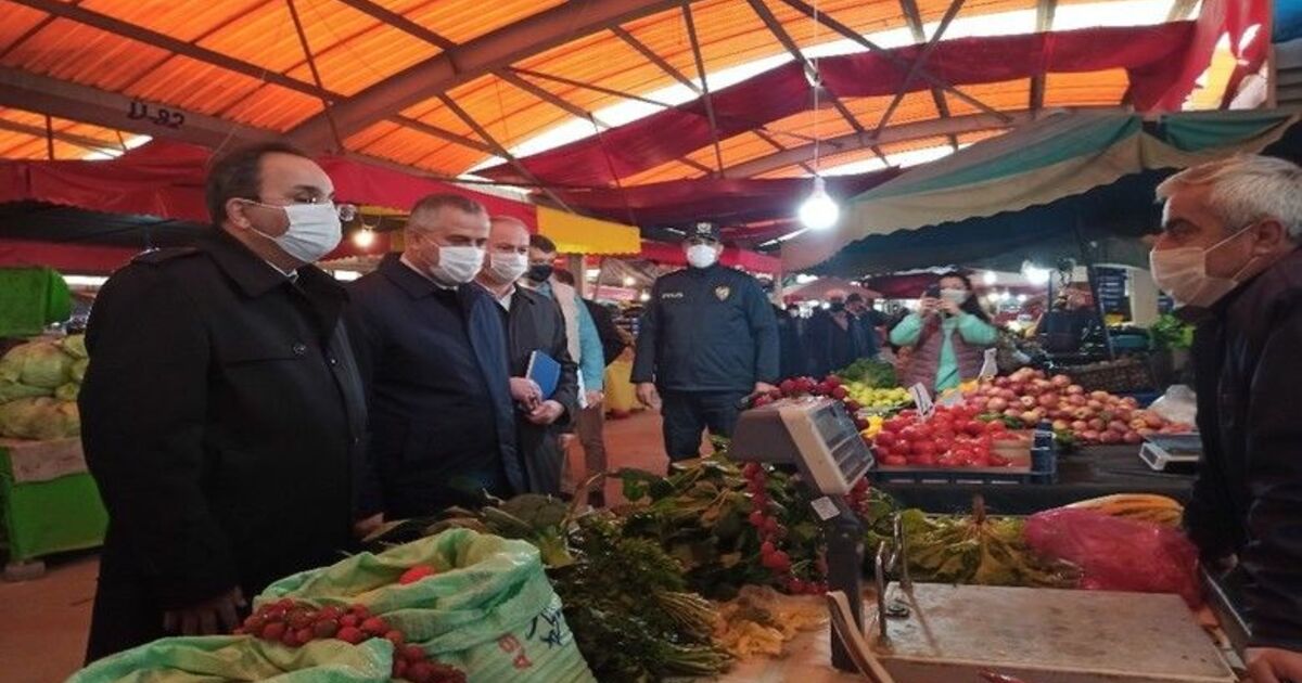Bafra’da pazar yerlerinde korona virüs denetimleri