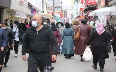 Yüzde 50 artış etkilemedi, sokaklar doldu taştı
