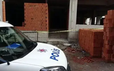 4. kattan düşen tuğla ustası hayatını kaybetti
