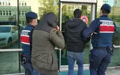 Uyuşturucudan adliyeye sevk edilen 2 kişi serbest bırakıldı
