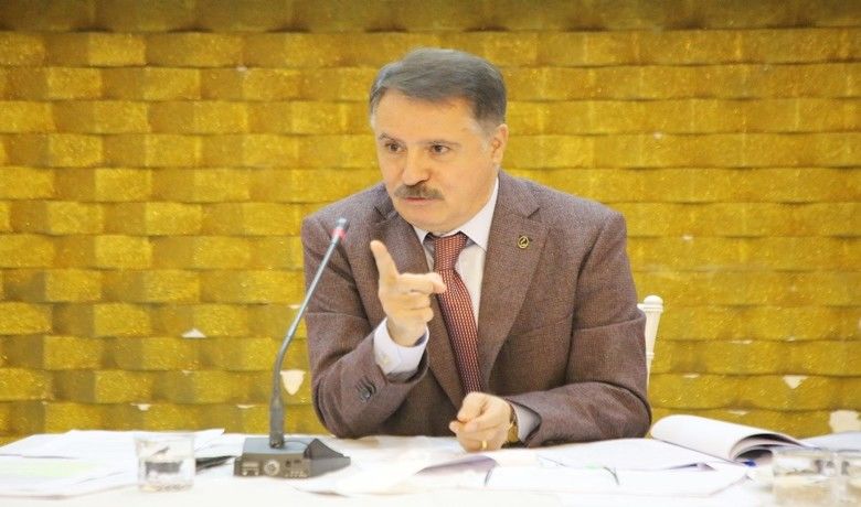 Başkan Deveci: "Atakum Belediyesi’nintemizlik ihalesi hukuka uygun bulundu" - Atakum Belediye Başkanı Av. Cemil Deveci, geçen ağustos ayında yapılan temizlik ihalesine yönelik Kamu İhale Kurumu’nca (KİK) uygulanan iptal işlemini yargıya taşıdıklarını, Ankara 18. İdare Mahkemesi’nin de KİK’in iptal kararını hukuksuz olduğu gerekçesiyle iptal ettiğini açıkladı. Başkan Deveci, “Yönergesi, kanunu son 10-15 yılda birçok kez değiştirilen Kamu İhale Kurumu’nun işlemi Türkiye Cumhuriyeti’nin mahkemesi tarafından iptal edildi” dedi.