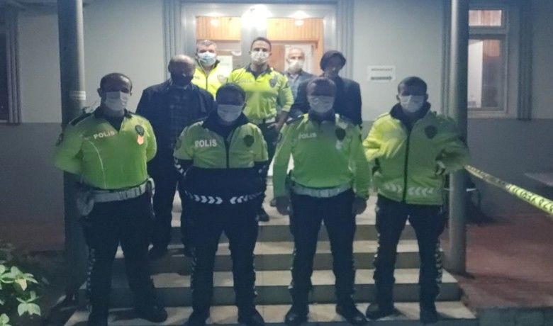 Kayıp şahıs Samsun-Sinop karayolunda bulundu - Samsun’un Bafra ilçesinde 3 gündür haber alınamayan zihinsel engelli şahıs polis ekiplerince bulundu.