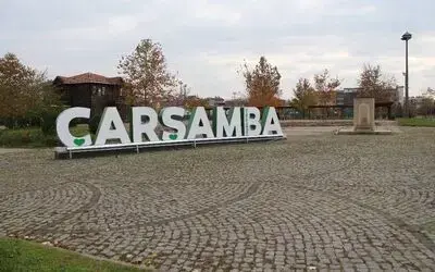 Çarşamba sokakları ıssızlığını korudu
