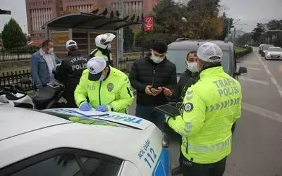 Kısıtlamada ceza yiyen yiyene
