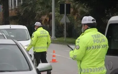 Sokağa çıkma kısıtlamasına uymayanlara ceza yağdı
