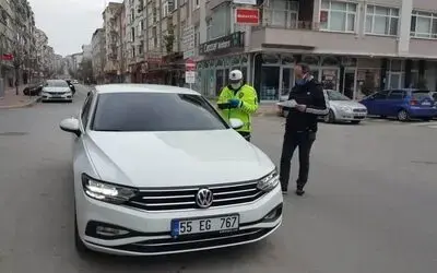 Bafra’da kısıtlamalara uymayan 37 şahsa 66 bin 633 lira para cezası
