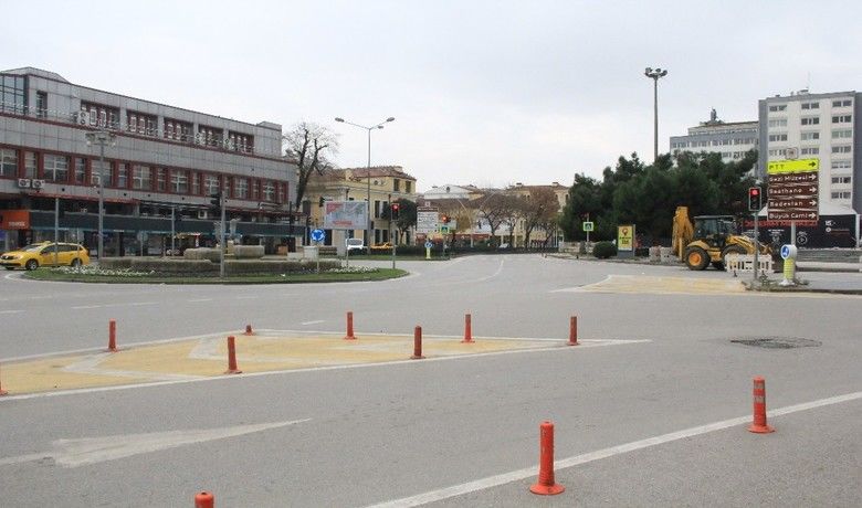 Samsun kısıtlamaya uydu, sokaklar boş kaldı
 - Korona virüsü tedbirleri kapsamında dün itibarıyla kısıtlamanın başlamasının ardından Samsun’da sokaklar boş kaldı.