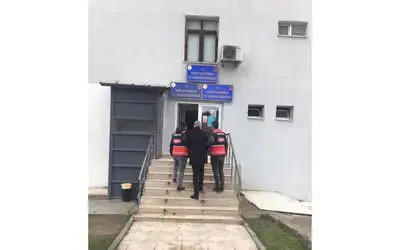 Uyuşturucudan 5 yıl hapis cezası bulunan şahıs yakalandı
