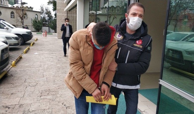 Uyuşturucu ticaretinden tutuklandı
 - Samsun’da uyuşturucu ticareti suçundan gözaltına alınan bir kişi mahkemece tutuklandı.