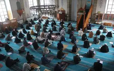 Cuma hutbesinde korona virüs uyarısı
