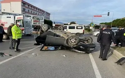 Samsun’da otomobil takla attı: 2 yaralı
