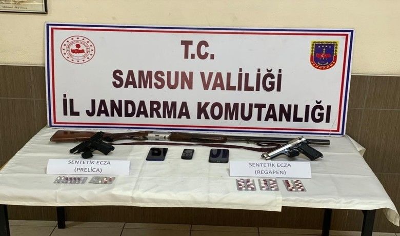 Samsun’da 15 olayda 32 gözaltı
 - Samsun Valiliği İl Jandarma Komutanlığı tarafından merkez ve ilçelerde yapılan çalışmalar sonucunda toplam 15 olayda 32 şüpheli şahıs gözaltına alındı.