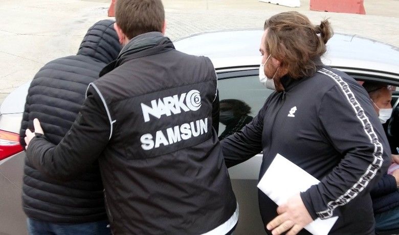 Samsun’da eş zamanlıuyuşturucu operasyonu: 10 gözaltı - Samsun’da sokak satıcılarına yönelik düzenlenen eş zamanlı uyuşturucu operasyonunda 10 kişi gözaltına alındı.