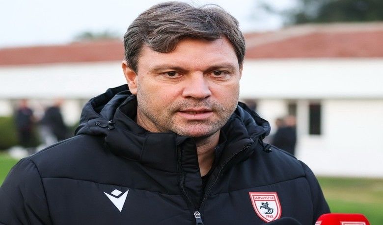 Ertuğrul Sağlam: “Hayalettiğimiz Süper Lig’e yükseleceğiz" - Samsunspor Teknik Direktörü Ertuğrul Sağlam, “Önümüze çıkacak her engeli birer birer ortadan kaldıracağız. Allah’ın izni ile sezon sonunda şampiyonluk kupasını kaldırıp, istediğimiz ve hayal ettiğimiz Süper Lig’e yükseleceğiz" dedi.