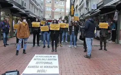 OMÜ’lü öğrencilerden ’kamera’ eylemi
