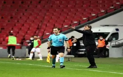 Ertuğrul Sağlam: “8-9 takım şampiyonluk için yarışıyor”
