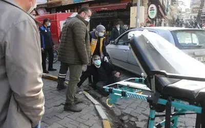 Otomobil yayaya çarptı: 1 yaralı
