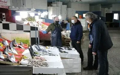 Balıkçılara mor ve mavi ışık denetimi
