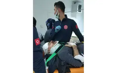 Otomobil dere yatağına yuvarlandı: 2 yaralı
