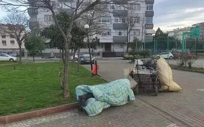 Evsiz gence Başkan Deveci sahip çıktı
