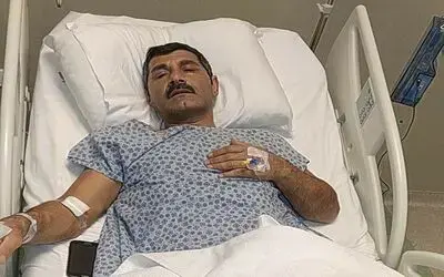 Çocukluk arkadaşına böbreğini verdi
