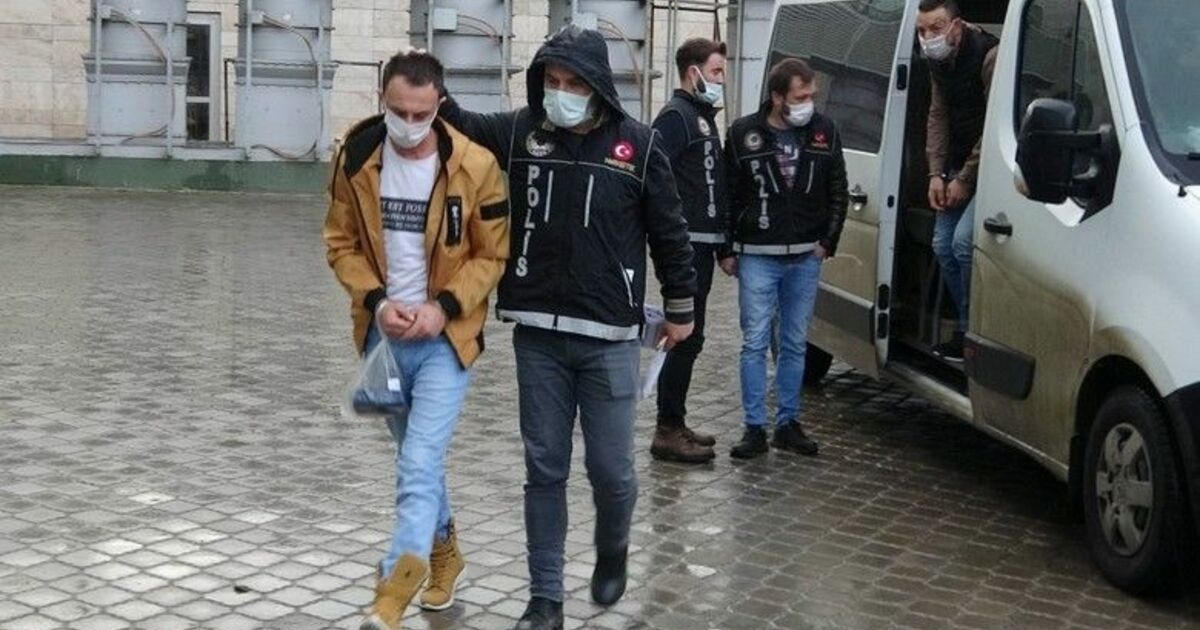 Bafra ve 19 Mayıs'ta uyuşturucu operasyonu: 10 kişi adliyeye sevk edildi