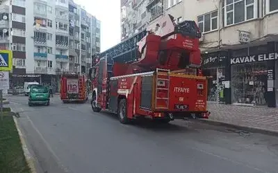 Çatıda mangal keyfi polisi ve itfaiyeyi alarma geçirdi
