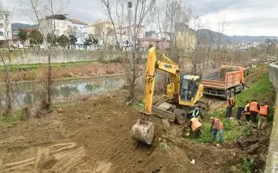 Mert Irmağı’nda temizlik çalışması
