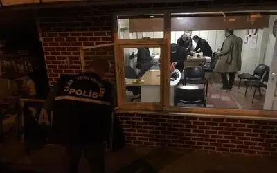 Bafra’da Galeriden 1 Otomobil Çalındı