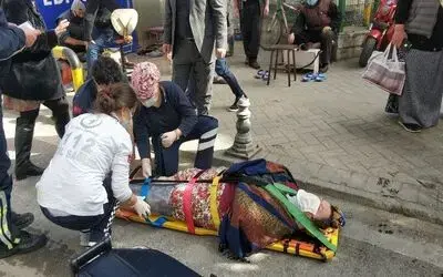 Otomobilin çarptığı kadın hastanelik oldu
