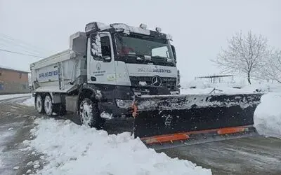Bafra Belediyesi’nden kar mesaisi