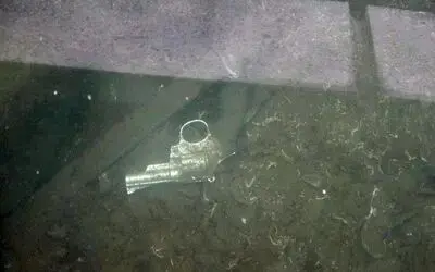 Samsun’da göl içinde fark edilen silah polisi alarma geçirdi
