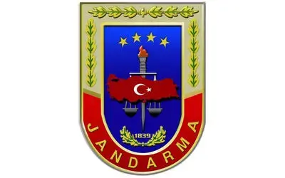 ’İmalathanede çalışabilir belgesi’ ile sokağa çıkan 2 kişi kaçak kazı yaparken yakalandı
