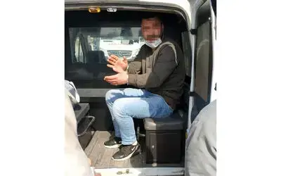 Bekçilere kafa atıp kaçtı, evinde bazanın altında yakalandı
