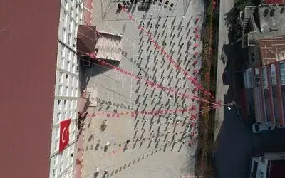 Pandemide Samsun’da rekor kırıldı: 100 öğrencinin katılımıyla “İstiklal Marşı” işaret diliyle okundu
