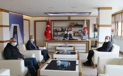 Başkan Özdemir: "İlçemiz de iki büyük restorasyon ve yenileme çalışması devam ediyor"
