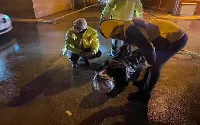 Motosikletli Kuryeye Çarpan Otomobil sürücüsü Kaçtı