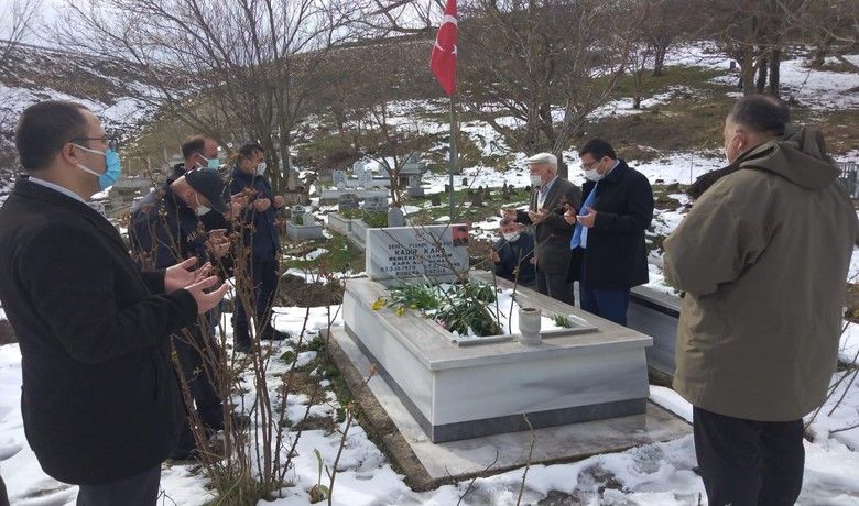 Kaymakam Zaman: "Şehitlerimizinaileleri bizim onurumuzdur" - Samsun Alaçam kaymakamı Fikret Zaman, İblib ve Yayladere şehitlerinin ailelerini ziyaret etti.