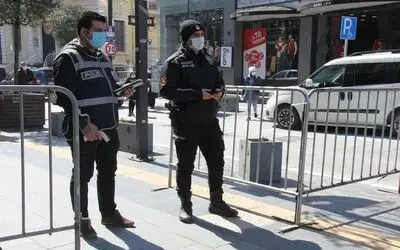 Samsun’da korona kol geziyor: 14 pozitif ve temaslı sokakta yakalandı
