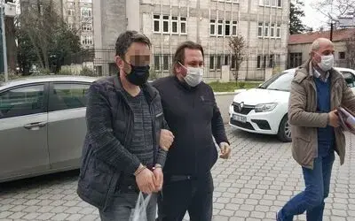 Şüphe üzerine yapılan aramada 249 adet ekstasy uyuşturucu hapla yakalandı
