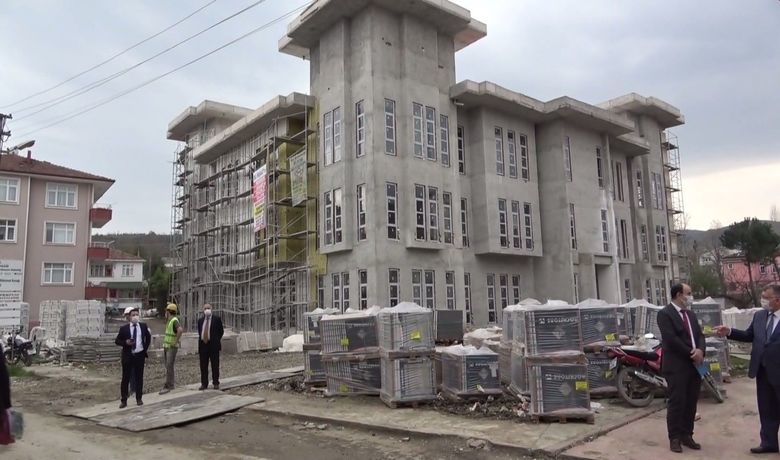 Vali Dağlı Alaçam'da incelemelerde bulundu