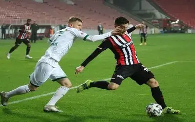 TFF 1. Lig: Samsunspor: 4 - Bursaspor: 1

