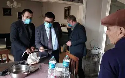 Evi yanan aileye kaymakamdan yardım
