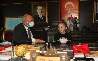 Tekkeköy’de başkanlık koltuğuna Mihrap Aktaş oturdu
